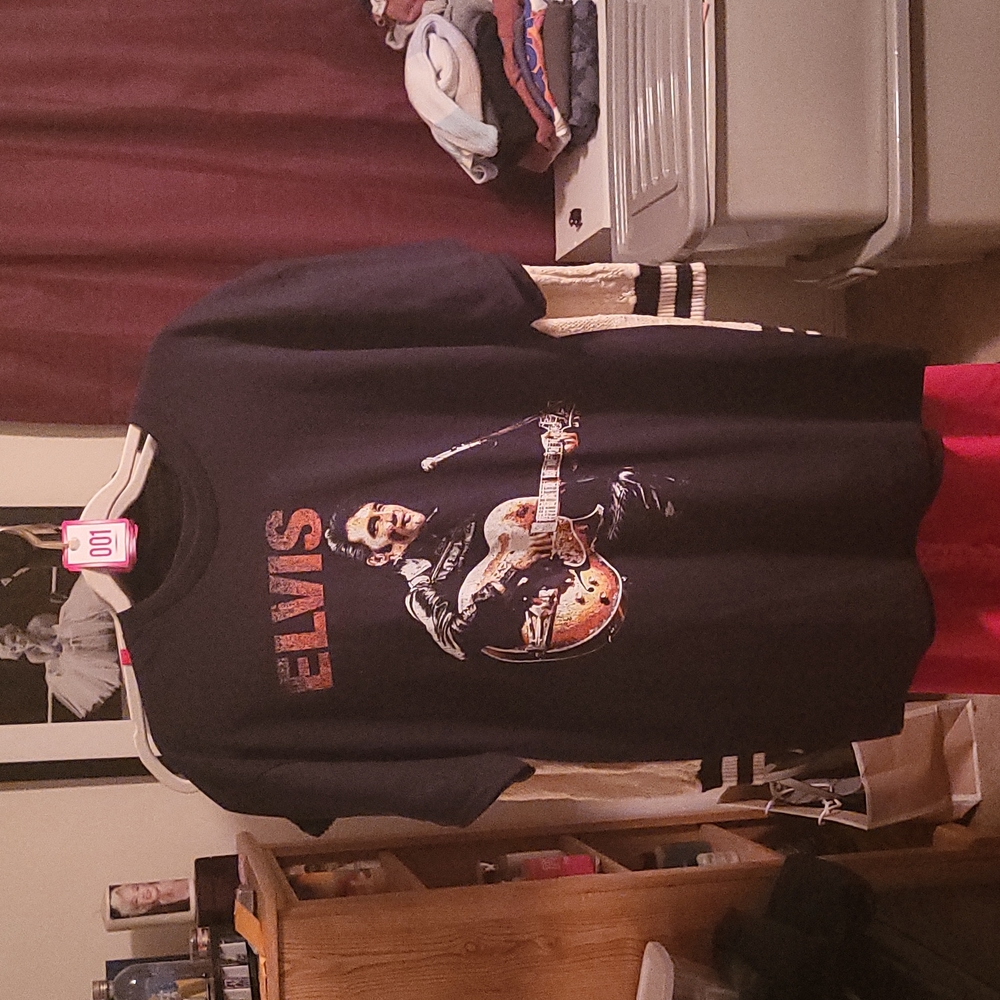 Brand New Elvis Presley Shirt